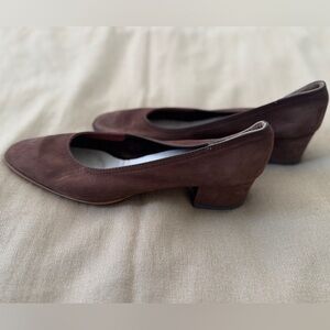 Vintage Ferragamo Leather Kitten Heels